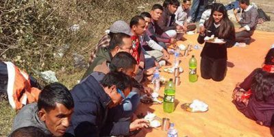 १ महिने सेवाकालिन तालिम पश्चातको बनभोज कार्यक्रम