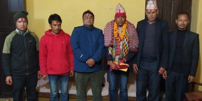 जिनिअ मधुकर साह सरको बिदाई गरिदै